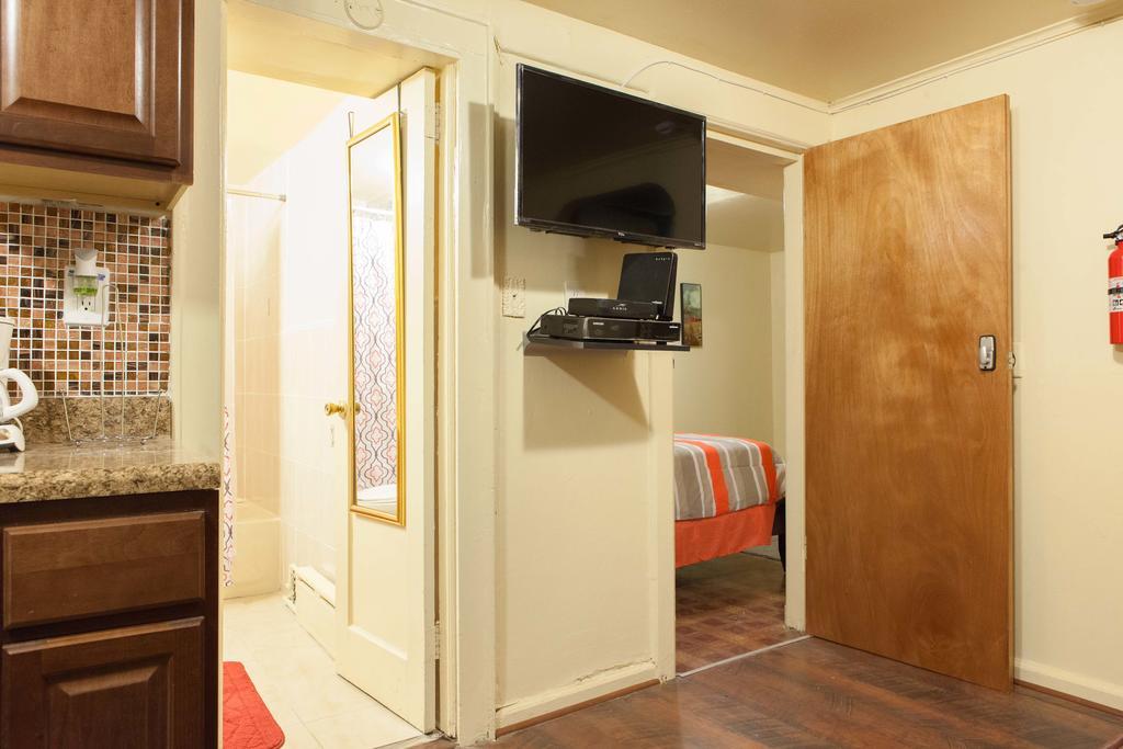 Studio And 1 Bedroom Apartments - Bronx New York Exterior foto