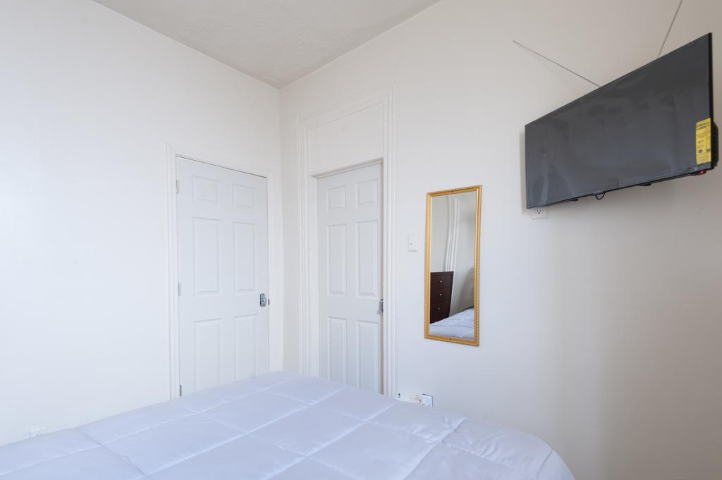 Studio And 1 Bedroom Apartments - Bronx New York Exterior foto